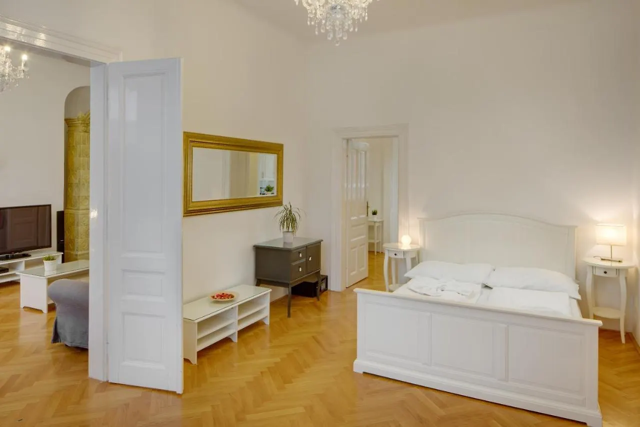 Karlova 24 - Old Town Apartment Prag